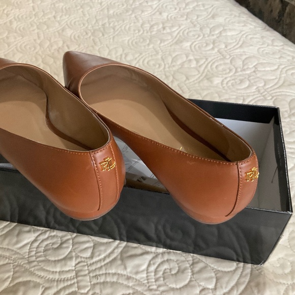 Women Ralph Lauren Londyn Burnished Leather Flats - Picture 4 of 5